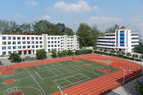 重庆市垫江县职业教育中心五年制大专收费标准