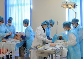 男生中西医临床医学就业方向