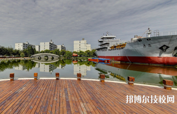 四川交通技师学院地址在哪里