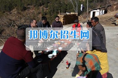 四川省什邡市职业中专学校组织教师到藏区家访