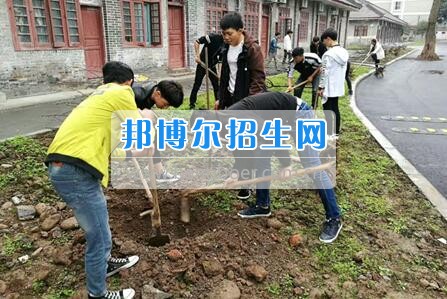 四川省档案学校团委组织开展“3•12”植树活动