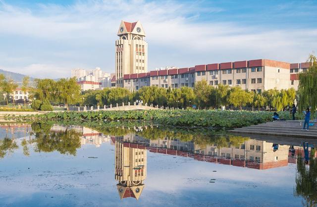 çå°å¤§å­¦å¯è°æ¯ååç²¾è´çä¸æå¤§å­¦,æ